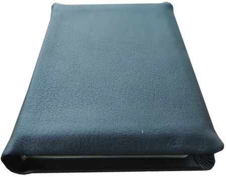 *Pocketbibel, Leder, schwarz, Goldschnitt, Schutzklappen, 10,4 x 15,7 x 2,3 cm