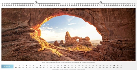 Panoramakalender XL 2027 – Hochwertiger Wandkalender mit Bibelversen, brillanten Bildern und silberner Spiralbindung.